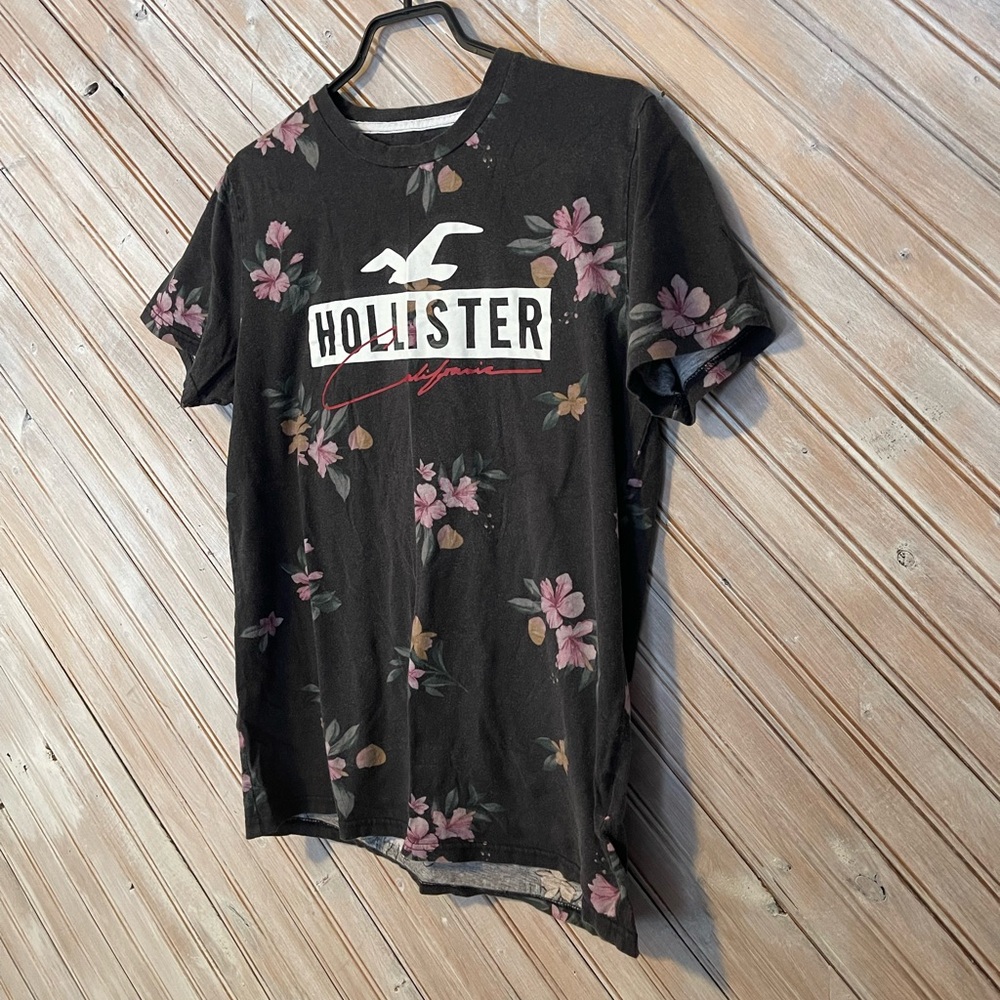 Hollister California floral vintage logo T shirt short sleeve 100% cotton soft M - Picture 2 of 5